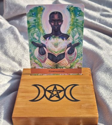 wooden single oracle card holder pentagram-moon motif
