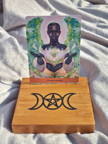 wooden single oracle card holder pentagram-moon motif
