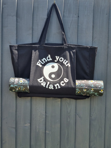 yoga bag with find your balance motif