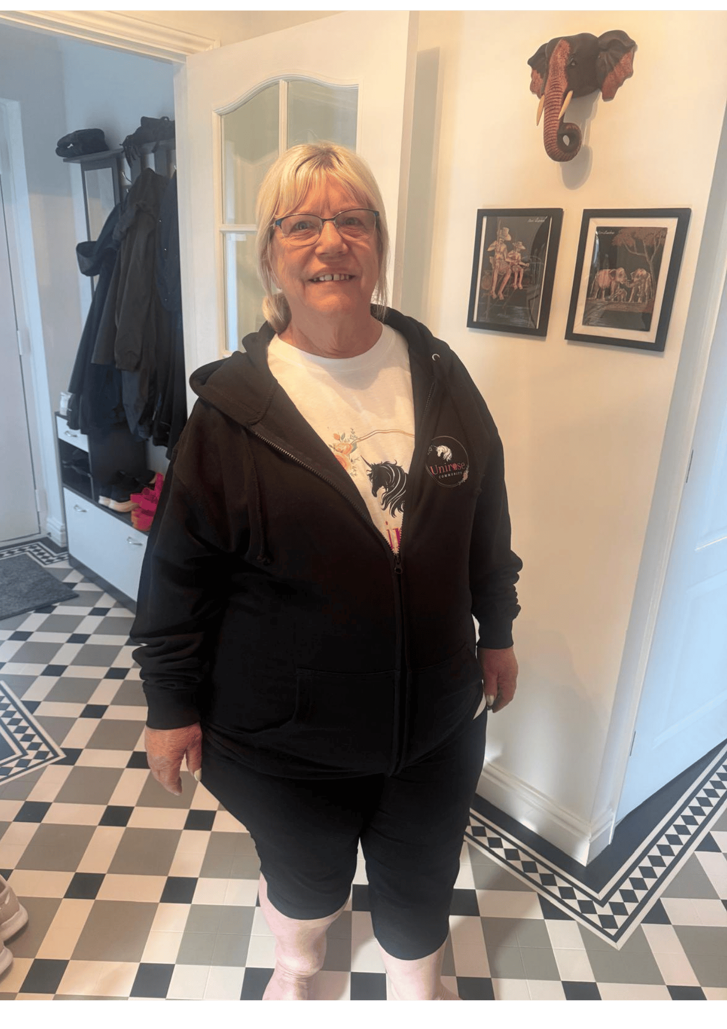 Unirose community Merchandise, Hoodie