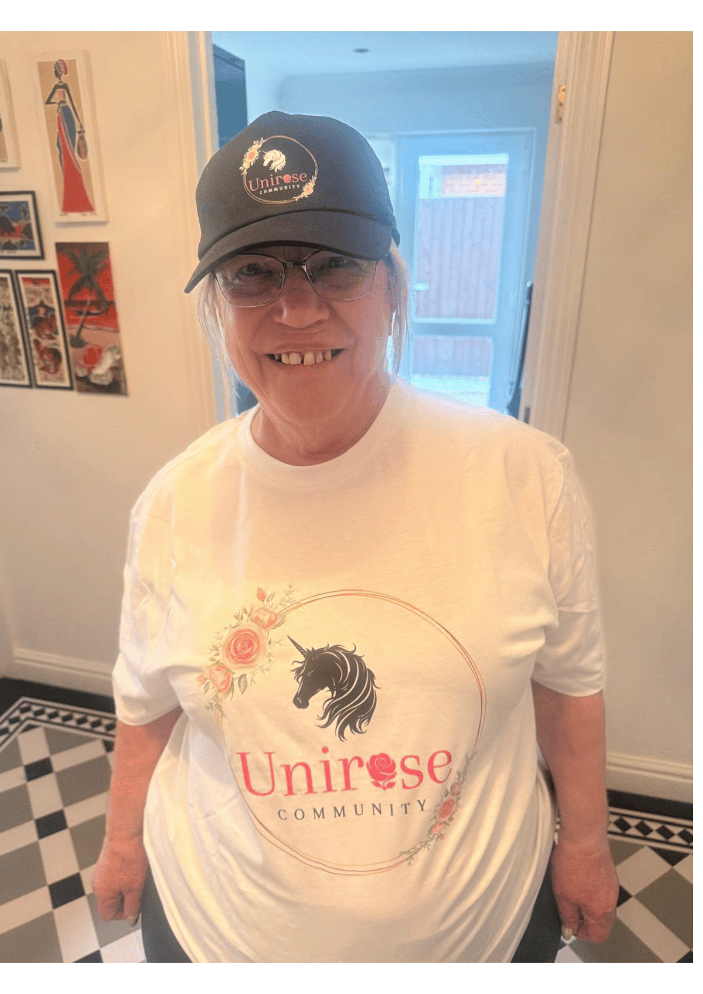 Unirose community Merchandise, T-shirt